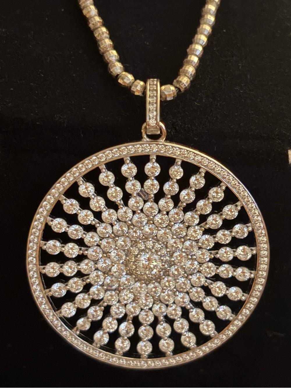 Stunning 925 Sterling Silver Sparkling Statement Pendant Necklace